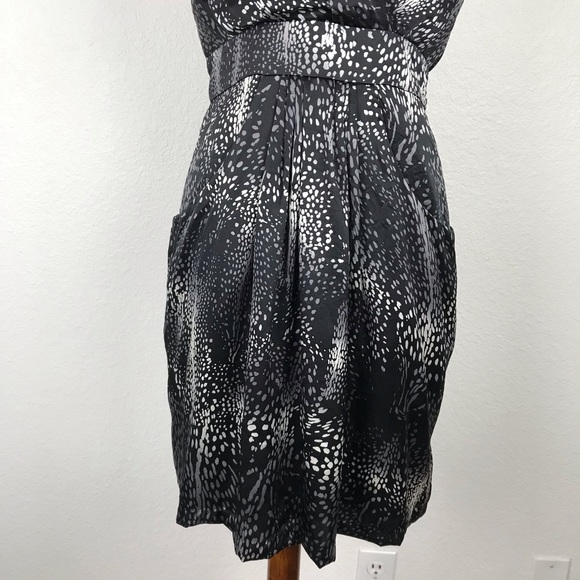 Kenneth Cole Silk Print Side Pockets Dress D679 - Picture 4 of 8